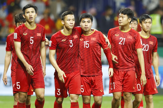 FIFA tiếp tục hoãn trận Việt Nam gặp Indonesia và UAE