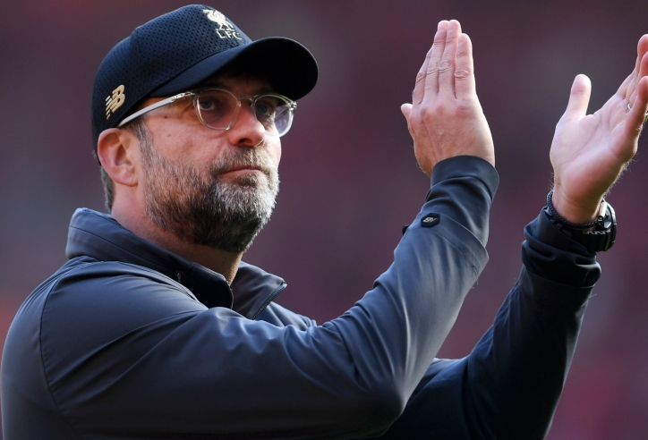 VIDEO: Jurgen Klopp gửi lời chào tri ân CĐV Liverpool