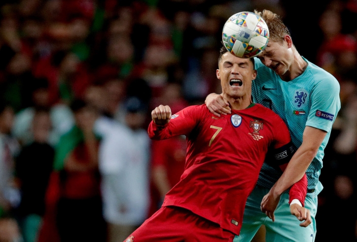 Phản ứng của De Ligt khi được Ronaldo 'mời gọi' đến Juventus