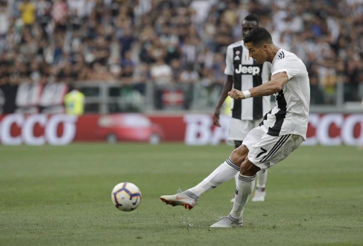Ronaldo lập kỷ lục đáng quên trong lịch sử Serie A