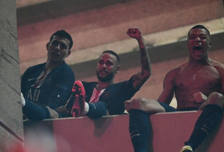 VIDEO: Dàn sao PSG vỡ òa sau màn ngược dòng ở Champions League
