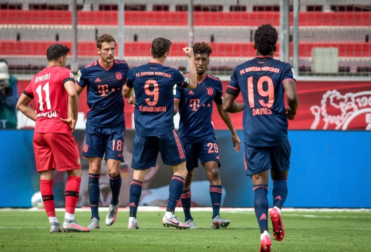 Bayern Munich hủy diệt Leverkusen trong cơn mưa bàn thắng