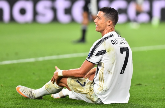 Chấm điểm Juventus 2-1 Lyon: Một mình Ronaldo là không đủ