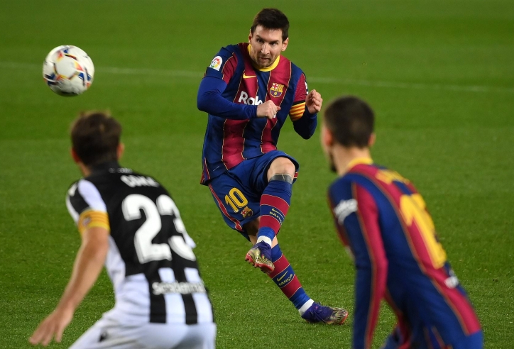 Messi lên tiếng, Barca thắng 'toát mồ hôi' trước Levante