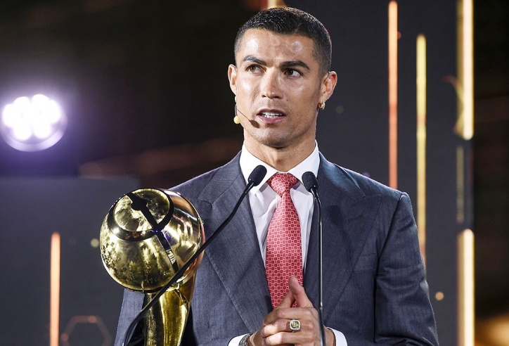 Ronaldo nhường danh hiệu cho đối thủ ở Globe Soccer Award