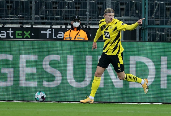 Haaland lập cú đúp, Dortmund vẫn đại bại