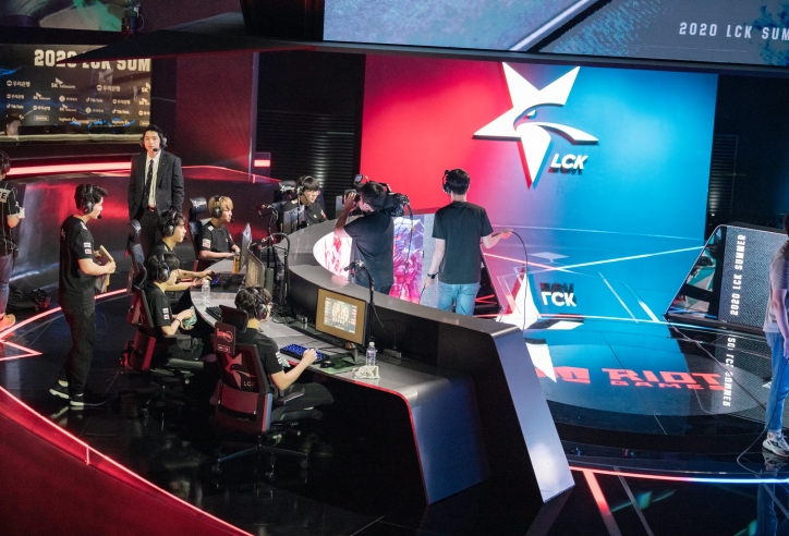 LCK dẫn đầu giải đấu Esports của 2020 với 136,6 triệu giờ xem