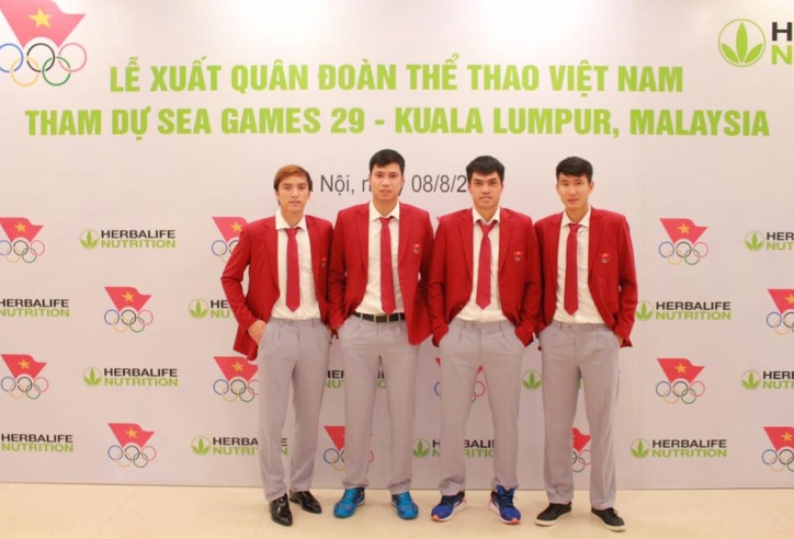 Bóng chuyền nam chào mừng lễ xuất quân của đoàn Thể Thao VN
