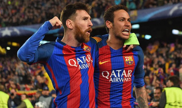 Messi hối thúc Barca mua Neymar