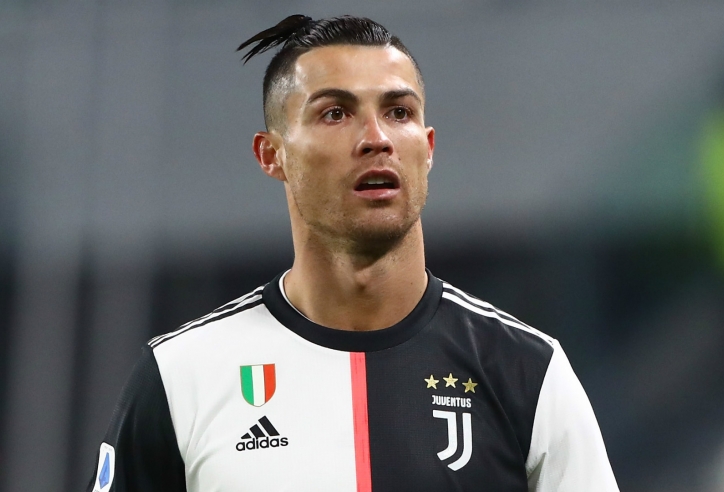 Ronaldo hành động gây tranh cãi giữa mùa Covid-19