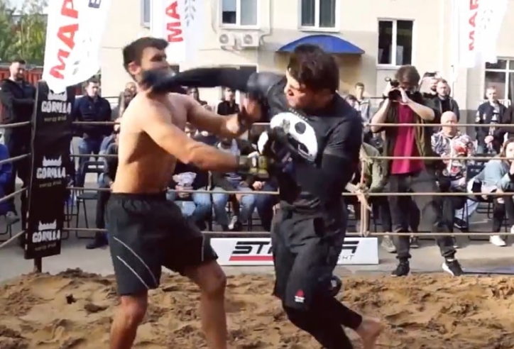 Kích hoạt tốc độ 'siêu thanh', cao thủ Wushu đánh bất tỉnh võ sĩ MMA