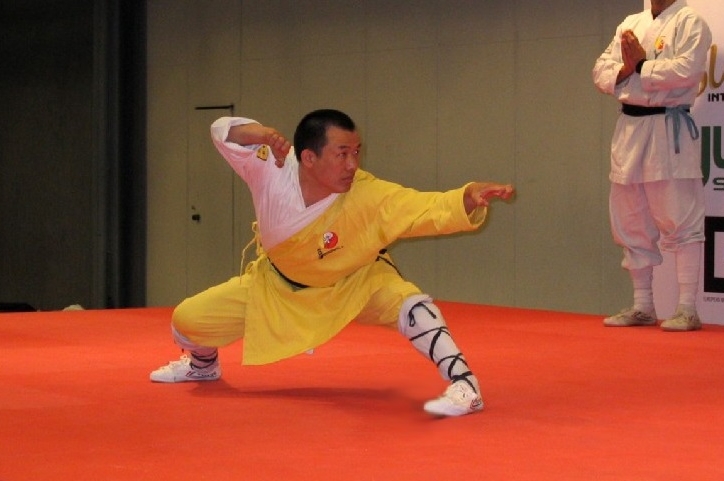 Nhà sư Thiếu Lâm chấn động thế giới sau màn tỉ thí cao thủ Taekwondo