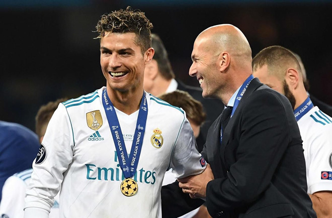 Ronaldo được mời về thi đấu dưới trướng Zidane