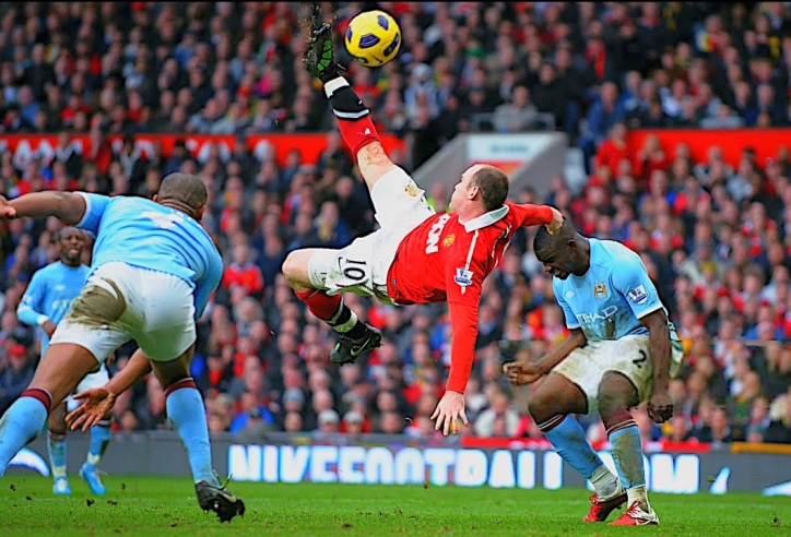 VIDEO: Cầu thủ vô danh nâng tầm pha 'ngả bàn đèn' của Rooney