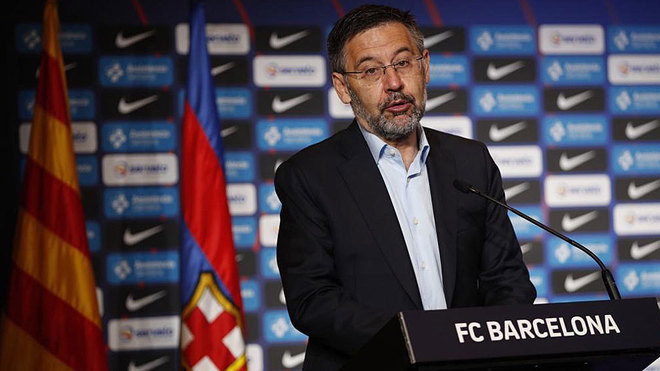 Chủ tịch Barca phá vỡ im lặng về 'thảm kịch' của đội bóng