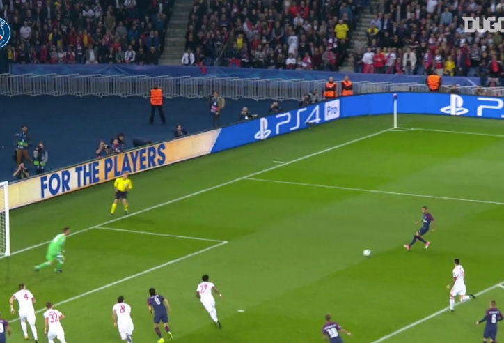 VIDEO: PSG đánh bại Bayern Munich 3 bàn không gỡ