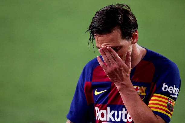 HLV Barca thẳng tay 'trảm' 4 công thần, cảnh báo Messi?