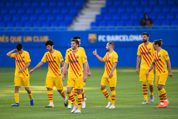 VIDEO: Messi xuất trận, Barca thắng dễ ngày khởi động