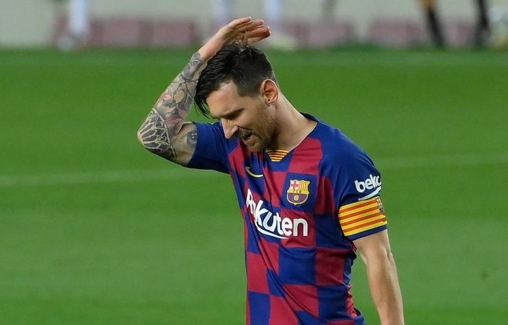 Messi dọa thực hiện một cuộc nổi loạn chống lại Barca