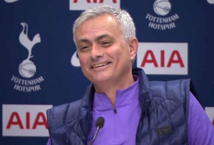 Mourinho: 'MU lẽ ra nên tin tưởng tôi!'