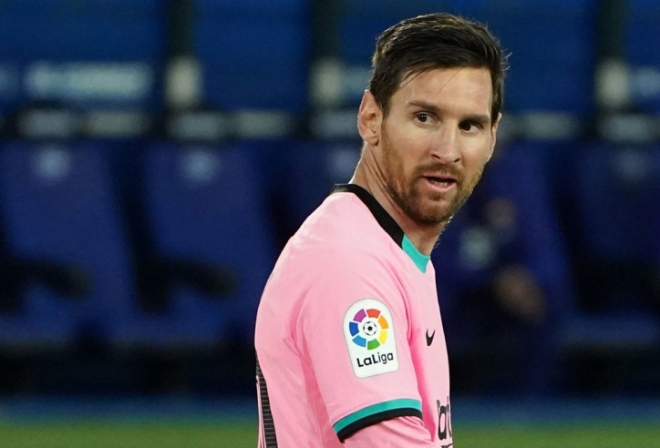 Tin HOT bóng đá 26/12: 'Kẻ thù cũ' của Barca thâu tóm Messi?
