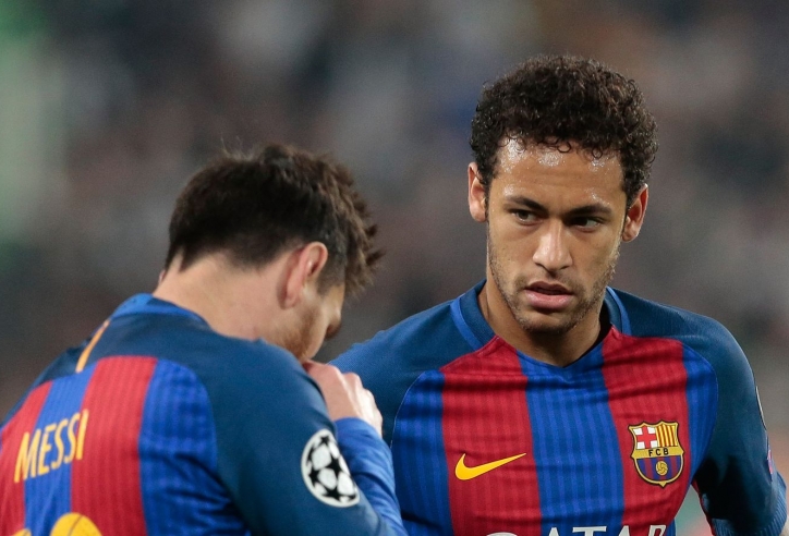 Neymar ra tuyên bố chặn đứng đường đến PSG của Messi