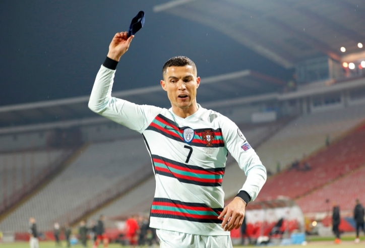 Đồng đội cũ thẳng thắn chỉ trích Ronaldo