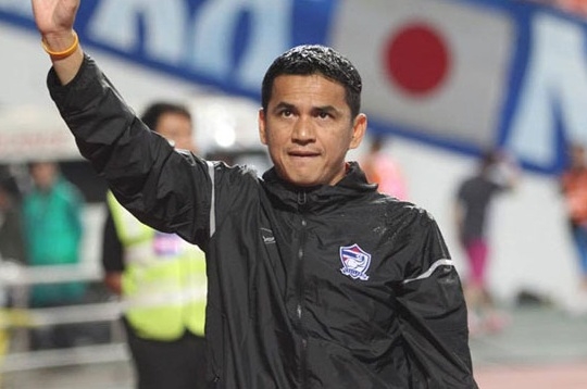 HLV Kiatisak bất ngờ thừa nhận bóng đá trẻ Thái Lan đang thua Việt Nam