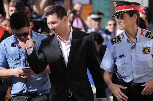 Nóng: Messi chuẩn bị hầu tòa lần hai, có thể phải ngồi tù