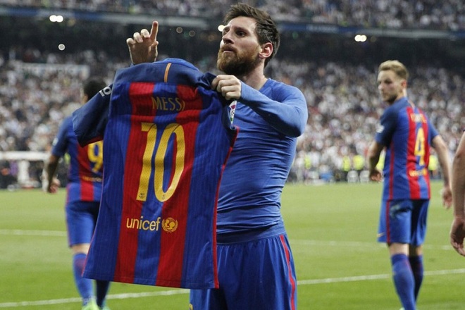 Sút tung lưới Real, Messi dẫn đầu cuộc đua Chiếc giày vàng