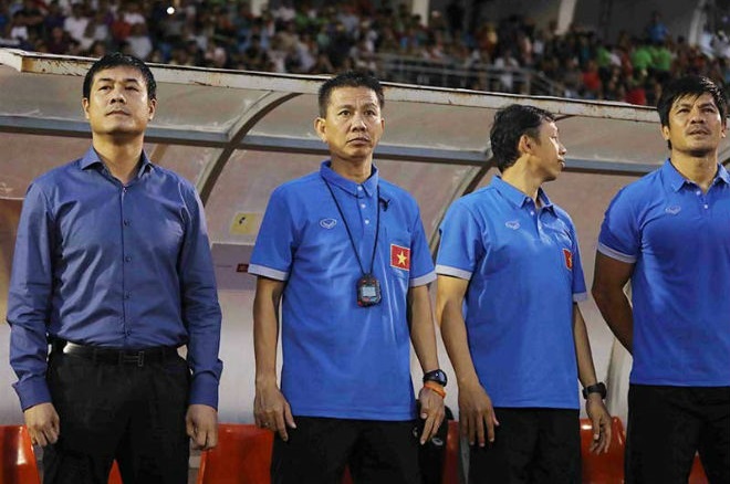 HLV Hữu Thắng mất hai phó tướng trước thềm SEA Games 29