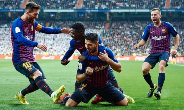 Luis Suarez lập cú đúp, Barca huỷ diệt Real tại Bernabeu