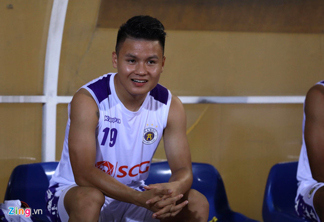 Quang Hai got sick, missed a 2-0-win match with Ha Noi FC