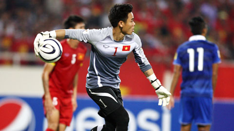 VIDEO: De Gea 'nhập' vào thủ môn ĐT Việt Nam