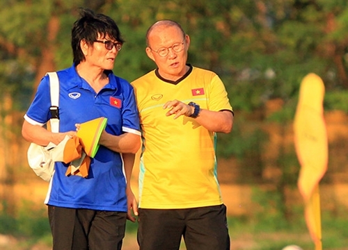 'Phó tướng' của HLV Park nhận tin vui trước vòng loại World Cup 2022