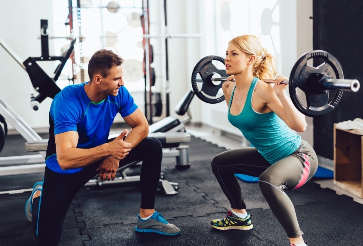 Nguyên nhân và cách xử lý khi bị đau khớp gối do tập gym hoặc squat