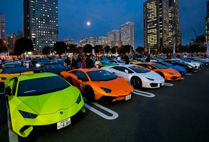 Hơn 200 chiếc Lamborghini đọ dáng tại 'Lamborghini Day'
