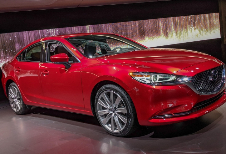 Giá xe Mazda 6 giảm mạnh, rẻ nhất phân khúc D