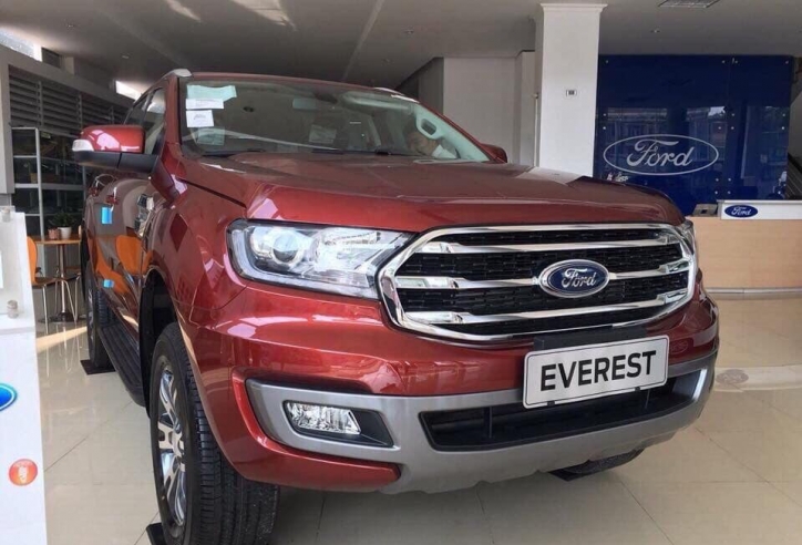 Giá xe Ford Everest giảm tới 100 triệu đồng, đáng mua nhất phân khúc?