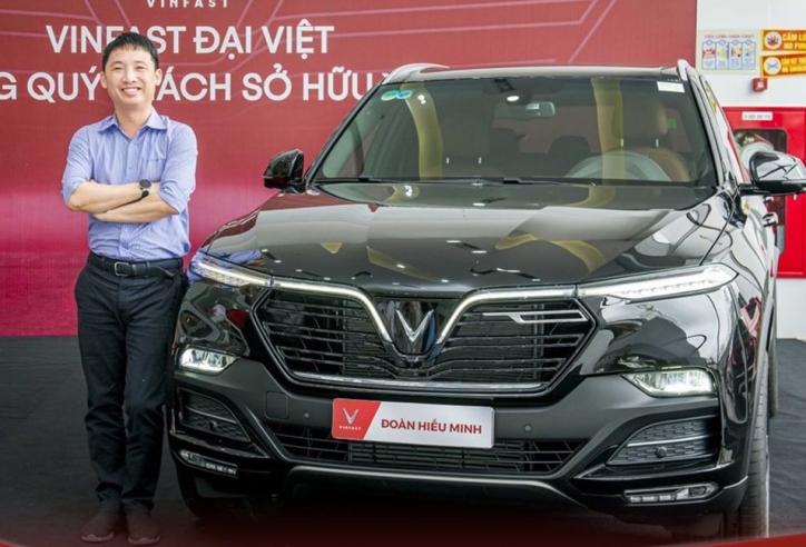 Chủ tịch Rolls Royce Hà Nội mua xe VinFast Lux SA2.0