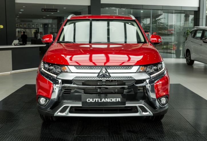 Mitsubishi Outlander: Giá xe, thông số & khuyến mãi 12/2022