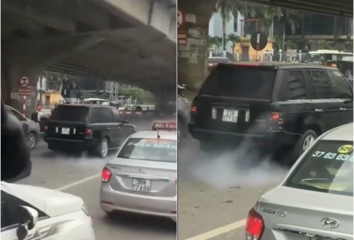 VIDEO: Xe sang Range Rover xả khói như công nông trên đường