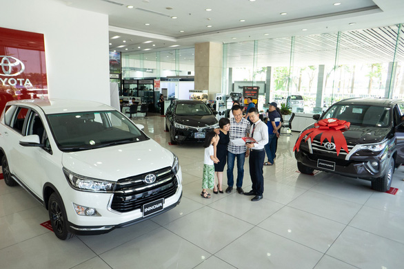 Toyota, Ford tạm ngừng sản xuất tại Việt Nam