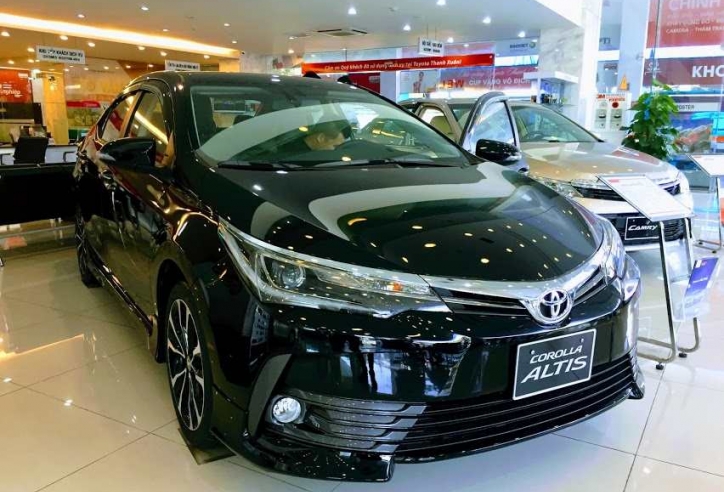 Giá xe Toyota Corolla Altis giảm gần 100 triệu đồng tại Việt Nam