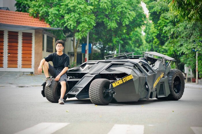Chiêm ngưỡng siêu phẩm Batmobile do sinh viên Việt Nam tự chế