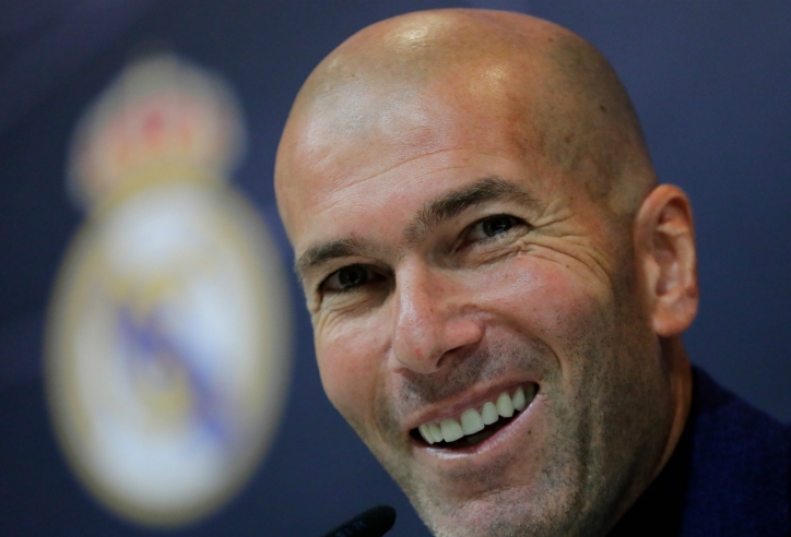 VIDEO: Real Madrid chào mừng Zidane trở lại