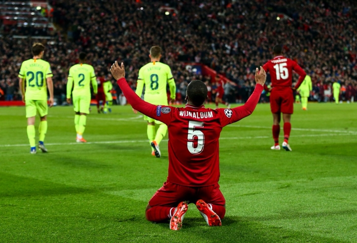 VIDEO: Wijnaldum đánh đầu nâng tỷ số lên 3-0 cho Liverpool