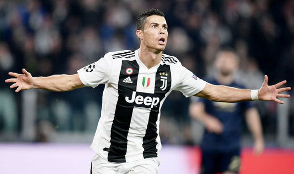 Ronaldo giành danh hiệu bàn thắng đẹp nhất Champions League