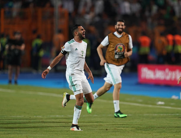 VIDEO: Siêu phẩm phút 90+5 đưa Algeria vào chung kết CAN 2019