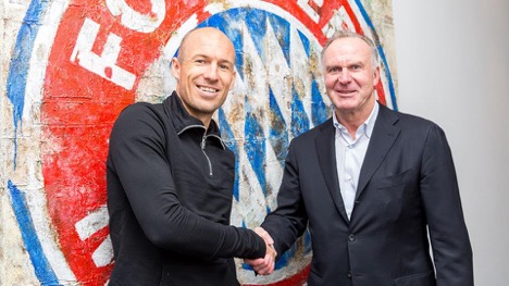 Bayern Munich gia hạn hợp đồng với Robben